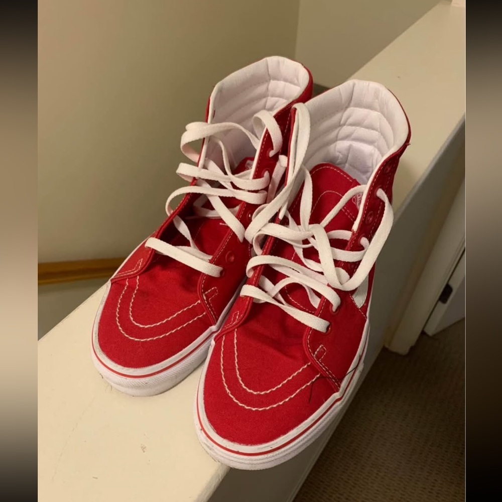 Women’s Red High Top Vans